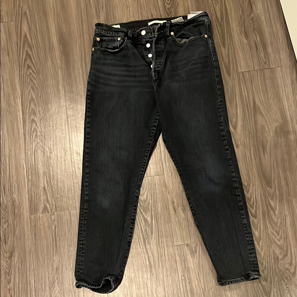 Levi's Dark Wash Ankle Jeans